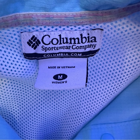 Columbia Sky Blue Women's Shirt - Picture 2 of 3
